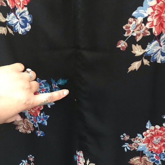 Gently used Lily Star Summer Dress w/bell sleeves - Picture 4 of 5